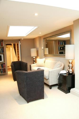 Manor Green Cottage 4