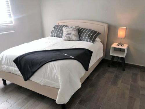 Lovely 1 Bedroom Apartment w/private Parking in Valle Dorado