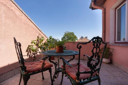 Villa-Hotel Escala - image 9