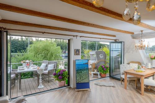 Balcony/terrace, Weisst Du noch - Gästehäuser & Suiten Rügen in Ostseebad Sellin