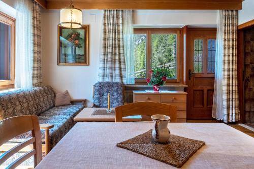 Superior One-Bedroom Apartment with Balcony
