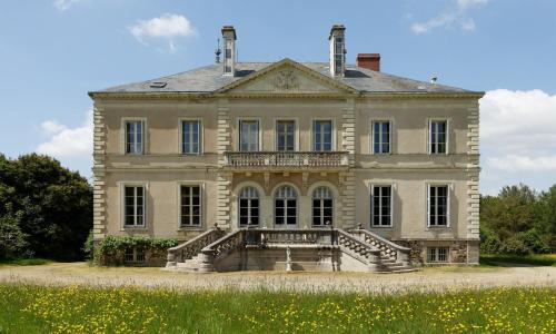 Chateau du Hallay chambre d'hôte Le Chateau de Breil