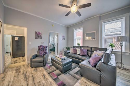 9 Mi to Dtwn Vibrant St Louis Home! in Broadway, USA