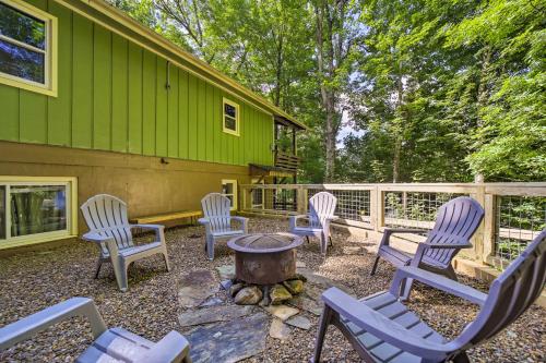 Charming Maggie Valley Getaway with Fire Pit! - Maggie Valley