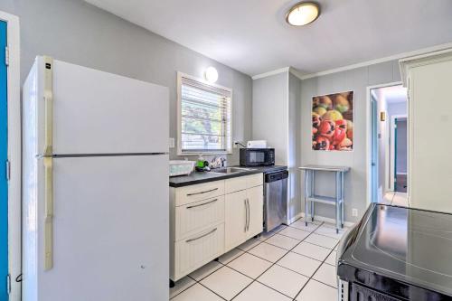 Renovated Austin Home with Yard about 9 Mi to Dtwn! in Austin, USA
