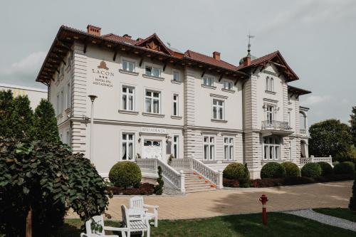 Pałac Lacon - Hotel - Kazimierza Wielka