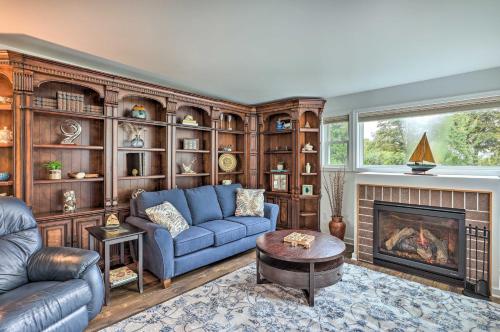 Sheboygan Home with Views of Lake and Lighthouse! in Sheboygan, USA