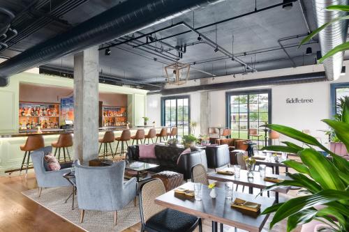 Elwood Hotel & Suites in Lexington, USA