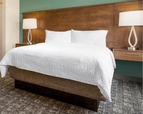 1 queen bed