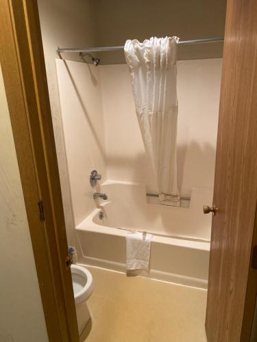 Malibu Inn – Wisconsin Dells, WI