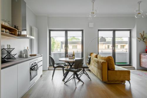 廚房, Seaside Stories in 恩古雷