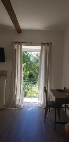 Casa Rosamari - su Lago di Posta Fibreno, Appartamento con camino in Posta Fibreno