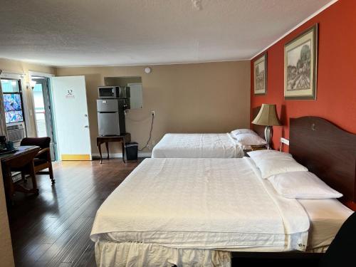 Great House Motel - image 5