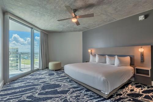 1 Bedroom Ocean View Residence