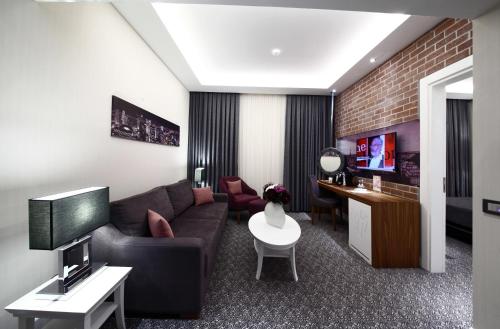 Montania Special Class Hotel - image 13
