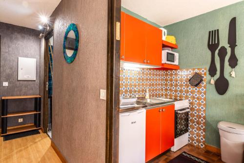 virtuve, Pied des pistes - Balcon - Chiens bienvenus in Le Biot