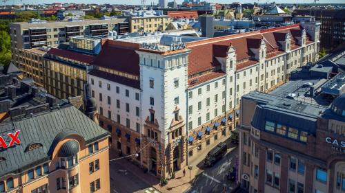 Hotellet från utsidan, Radisson Blu Plaza Hotel Helsinki in Helsingfors centrum