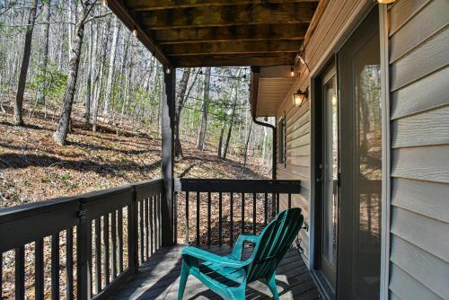 The Camby Cabin just 12 miles to downtown Asheville The Camby Cabin just 12 miles to downtown Asheville