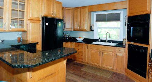 Maple Leaf Lodge