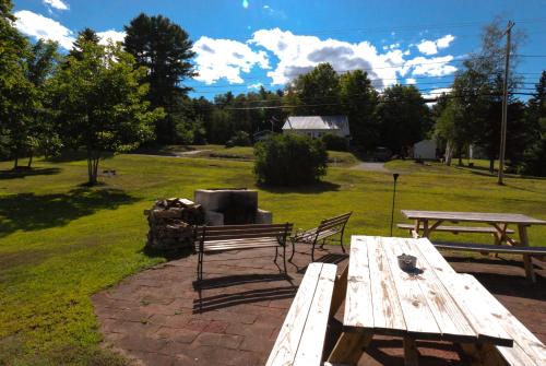 Maple Leaf Lodge