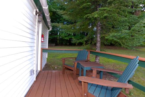 Maple Leaf Lodge