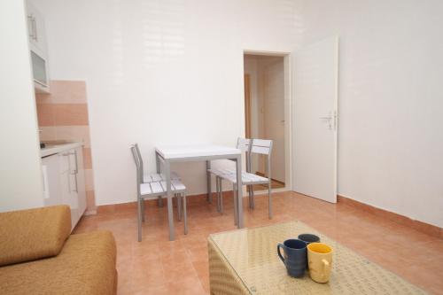 Apartments by the sea Podgora Makarska - 6846 - image 9