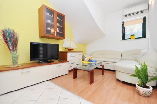 Apartments by the sea Vela Luka Korcula - 9244 - image 6