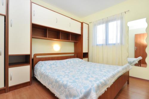Apartments by the sea Vela Luka Korcula - 9244 - image 7