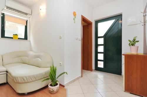 Apartments by the sea Vela Luka Korcula - 9244 - image 13