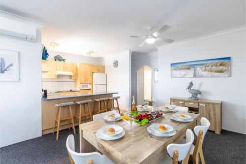 Kiah 12, 53 Victoria Pde - Panoramic water views, Wifi and Air Con, Nelson Bay (Foto 4)