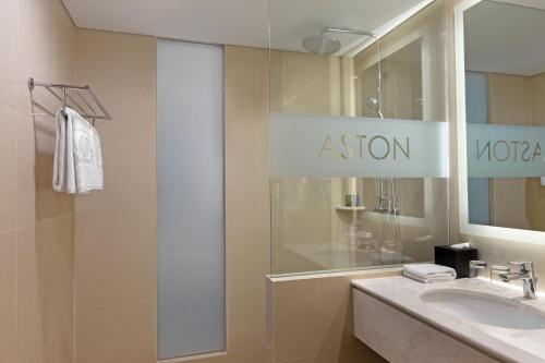 Aston Gresik Hotel & Conference Center Room Type - Superior Double or Twin Room