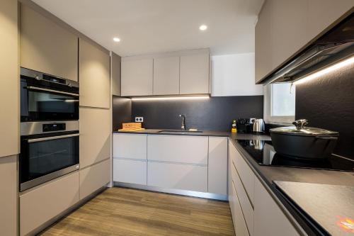 Konyha, PopAlp in L'Alpe d'Huez