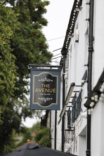 The Avenue - image 4