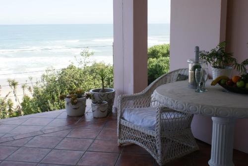 Balkon/Terrasse, The Pink Lodge on the Beach in Wilderness