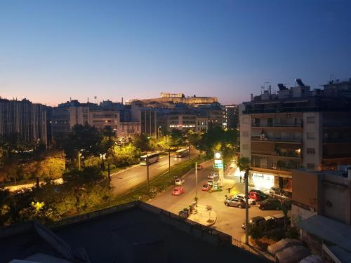 Acropolis Veranda by YHA, Atene