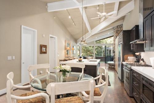 Standard 2 Bedroom - Aspen Alps #110 - image 12