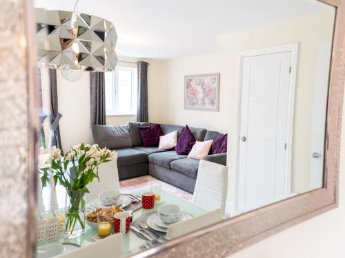 Pass the Keys Stylish modern two bedroom home in Shrewsbury