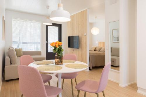 Tuomenkartano Apartments by Hiekka Booking in 卡拉河