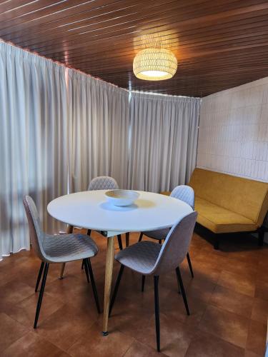 Apartment image 7