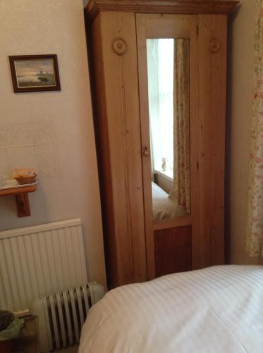 1 twin bed
