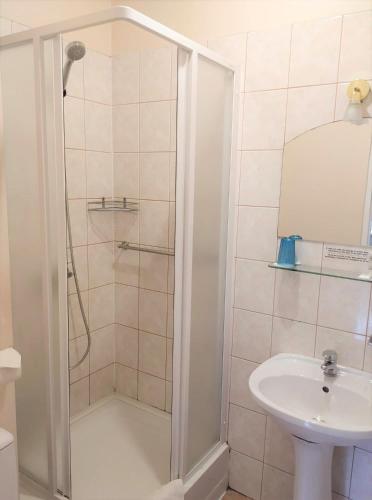 Hotel Avitar Room Type - Triple Room Hotel Avitar Room Type - Triple Room