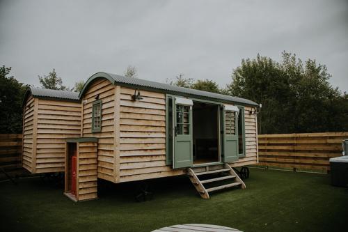 Double Shepherd Hut - Sealladh Lock 