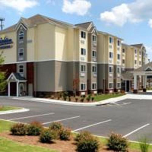 Microtel Inn & Suites by Wyndham Columbus Near Fort Moore in Columbus, USA
