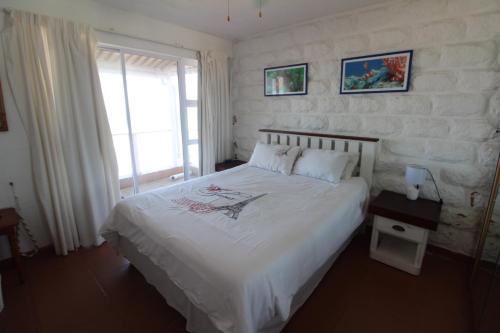 Three-Bedroom Apartment image 5