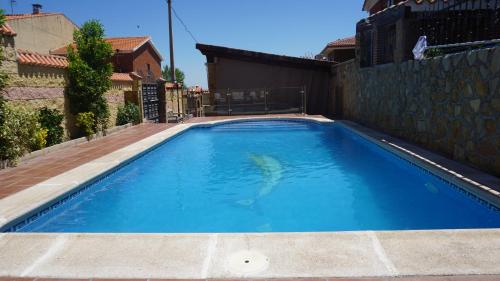 Peldbaseins, chalet relax luxury in Navas del Rey