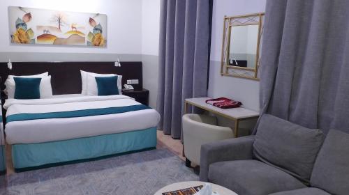 Sadaf Hotel Apartments in Al Hambar