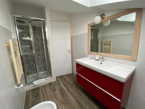 Double Room image 3