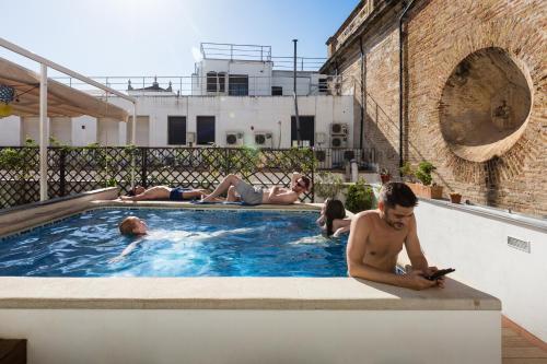 Oasis Backpackers' Hostel Sevilla & Coworking Seville