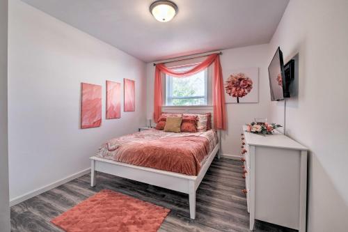 Family-Friendly St Louis Home Less Than 6 Mi to Dtwn! in Carondelet, USA