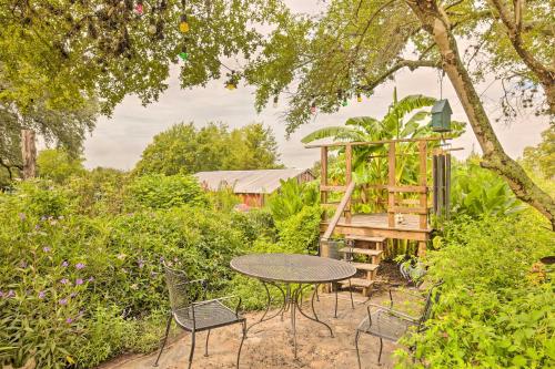 The Gathering Place Brenham Home on 6 Acres in Brenham, USA